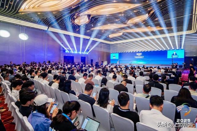 智启新程 潮领未来!2025重庆国际车展盛大开幕(图2)